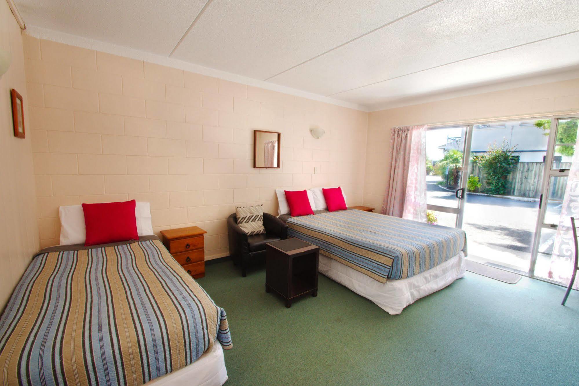 Union Victoria Motel Роторуа Екстериор снимка